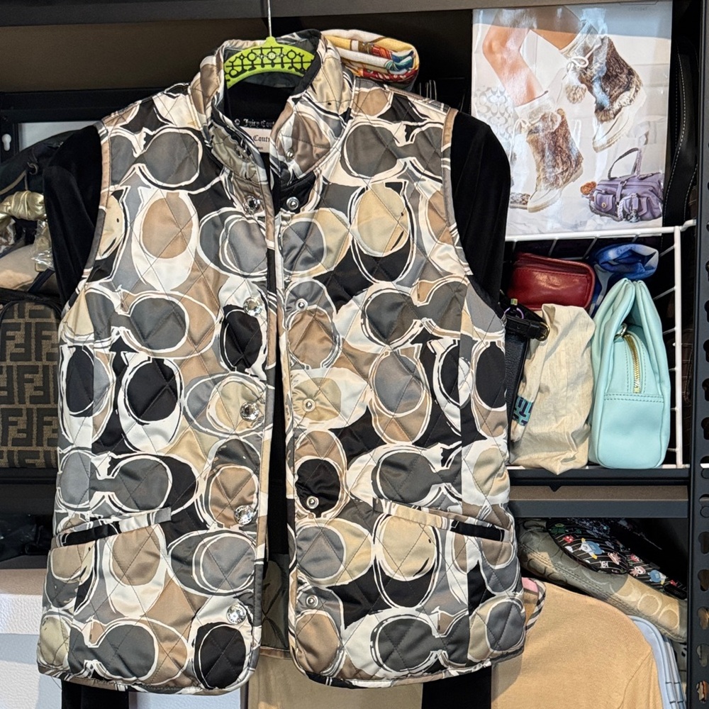 Coach signature Ashley reversible vest